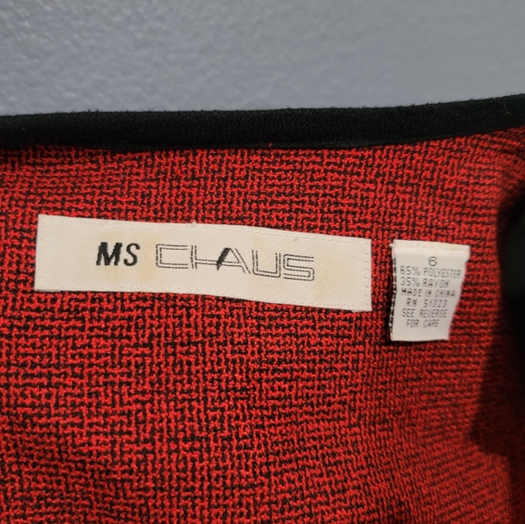 Vtg Ms. Chaus red pleated dress 6 - Picture 9 of 9